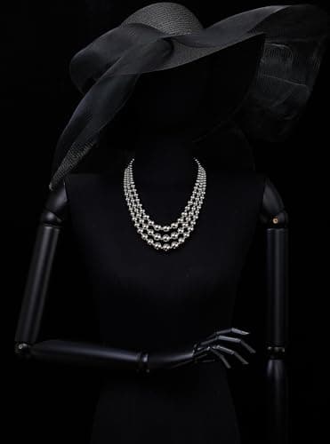 COOLSTEELANDBEYOND Trois Brins Cascade Perlé Collier Élégant pour Femmes en Scène de Soirée