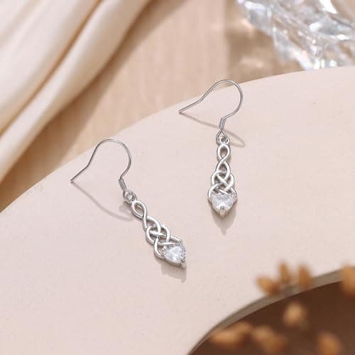 Boucles d'Oreilles Femme Argent 925 Pierre de Naissance Cœur Fantaisie Noir Standard 100
Boucles d'Oreilles Femme Argent