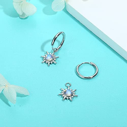 Adramata Boucles d'Oreilles en Pierre de Lune Argent Sterling 925 pour Femme Soleil Fantaisie
Adramata Boucles d'Oreille