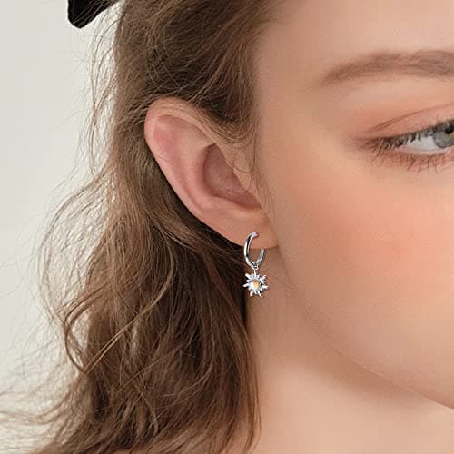 Adramata Boucles d'Oreilles en Pierre de Lune Argent Sterling 925 pour Femme Soleil Fantaisie
Adramata Boucles d'Oreille