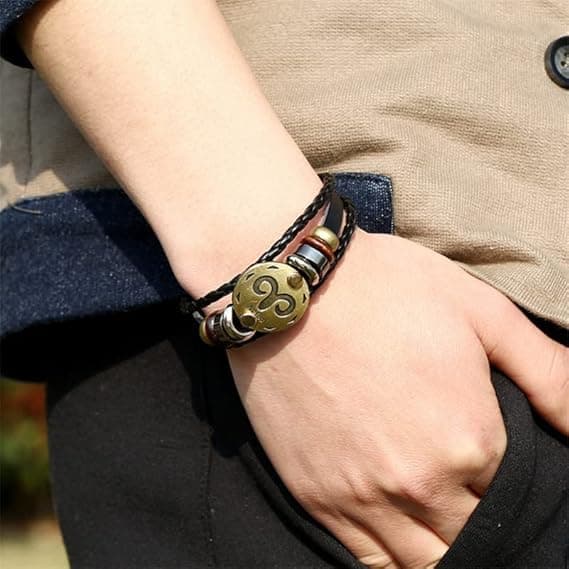 URBAN SPARKS 12 constellations bracelet en cuir tressé avec fermerture magnétique pour homme - Longueur 21 cm - Accessoi