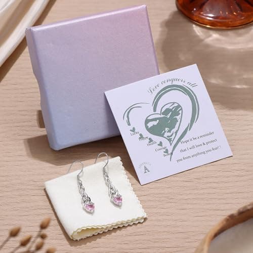 Adramata Boucles d'Oreilles Femme Argent 925 Pierre de Naissance Cœur Vintage Fantaisie
Adramata Boucles d'Oreilles Femm